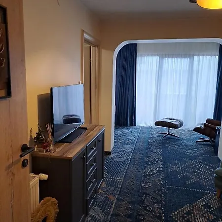 Zwei Hirsche * Зефельд-ін-Тіроль