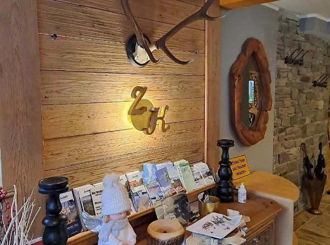 Zwei Hirsche 山林小屋 *