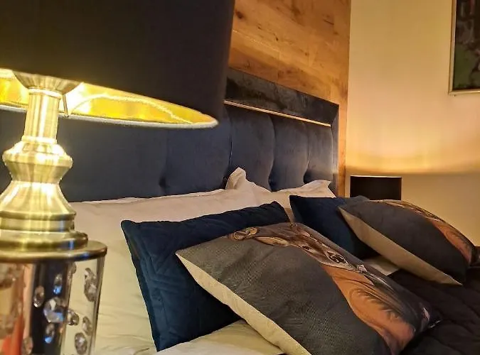 Zwei Hirsche Seefeld w Tirolu