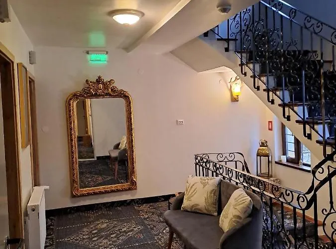 Zwei Hirsche 蒂罗尔-泽费尔德