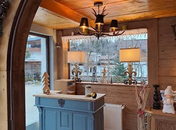 山林小屋 Zwei Hirsche