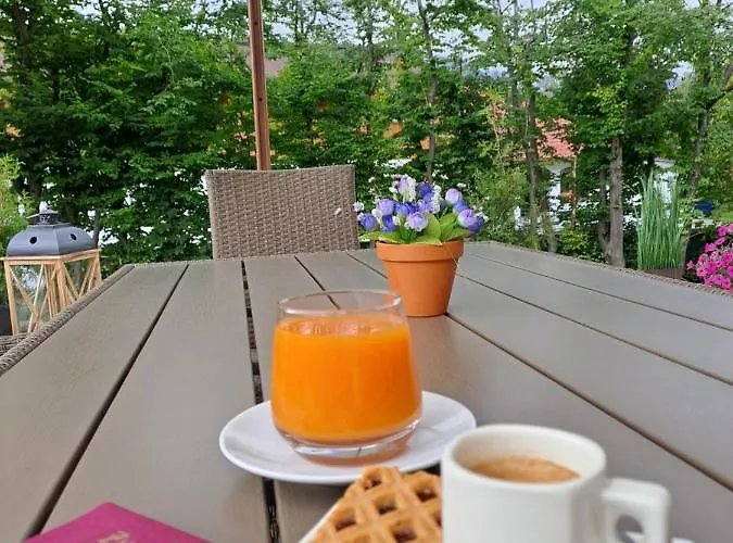 山林小屋 Zwei Hirsche *