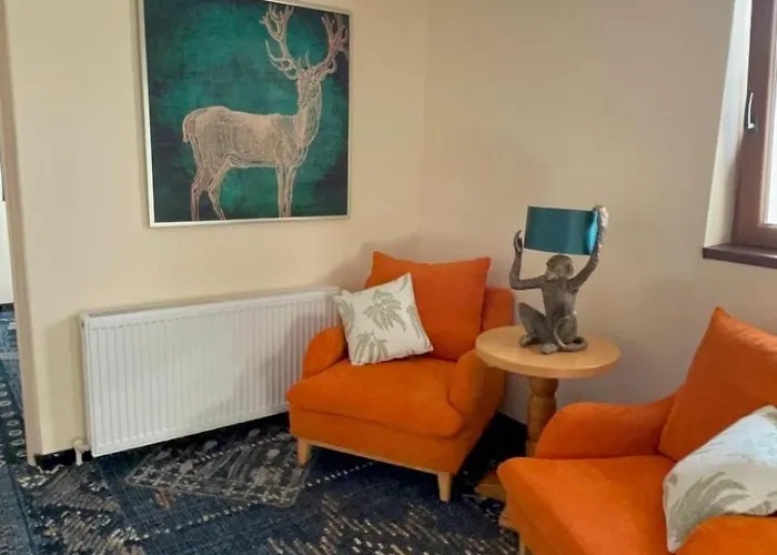 Zwei Hirsche 山林小屋 *