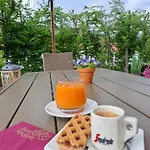 Дерев'яний котедж Zwei Hirsche *